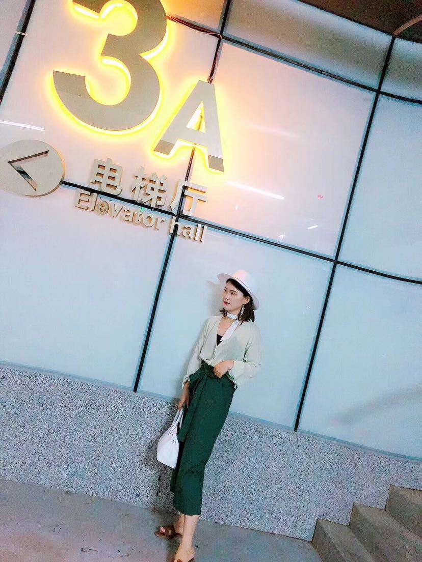 女装新款一手货源招代理  主营北欧简约 城市轻熟 文艺复古风格
