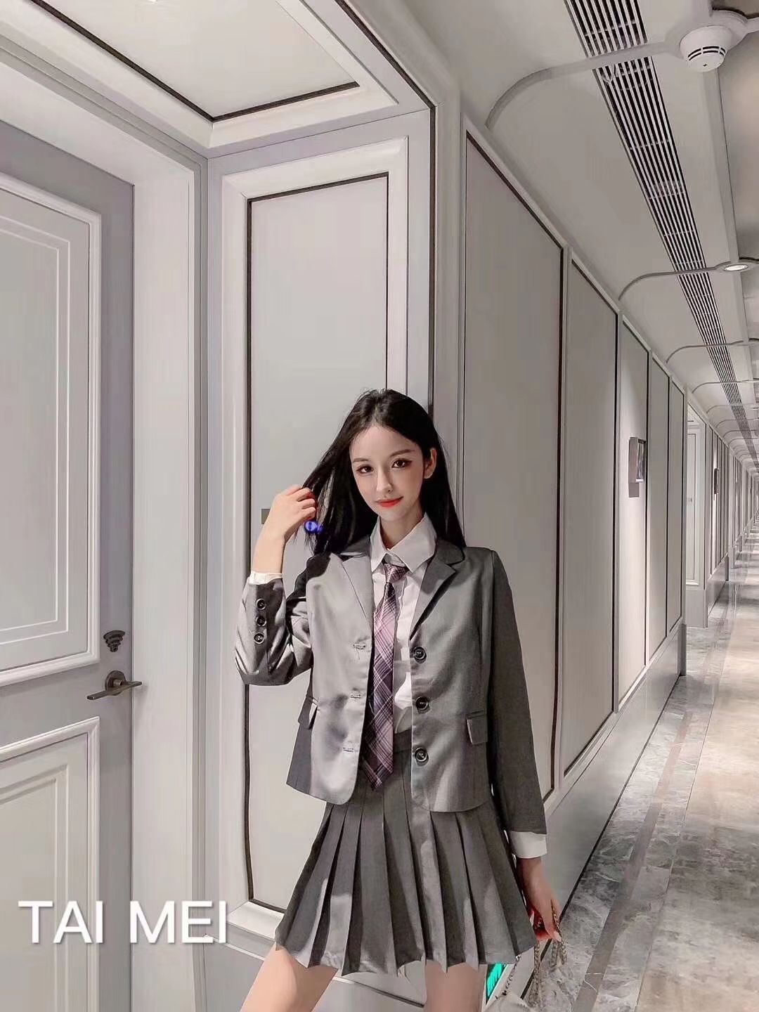 精品时尚女装批发  物美价廉 招代理 一件代发
