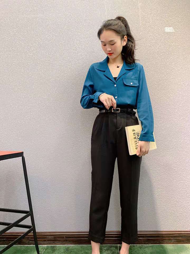 四星期女装品牌招代理  一手货源 款式质量都很好 一件也代发