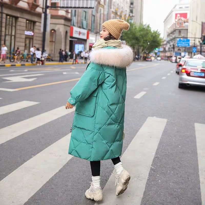 厂家直供羽绒服，款式多样，一件代发，供应电商，微商，实体均可