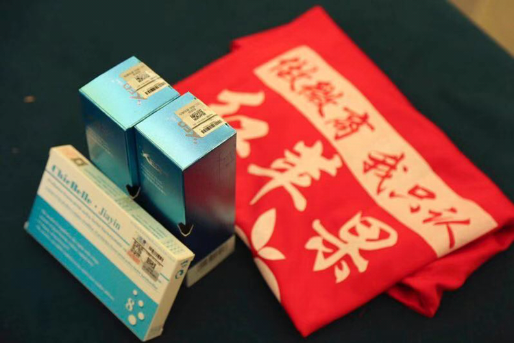 德沃酵母玻尿酸，一瓶多用