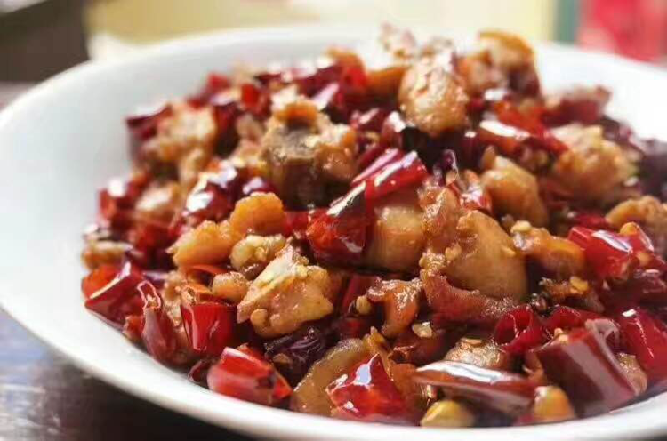 谭八爷，只要你敢做，我们就敢接，谭八爷，欢迎你