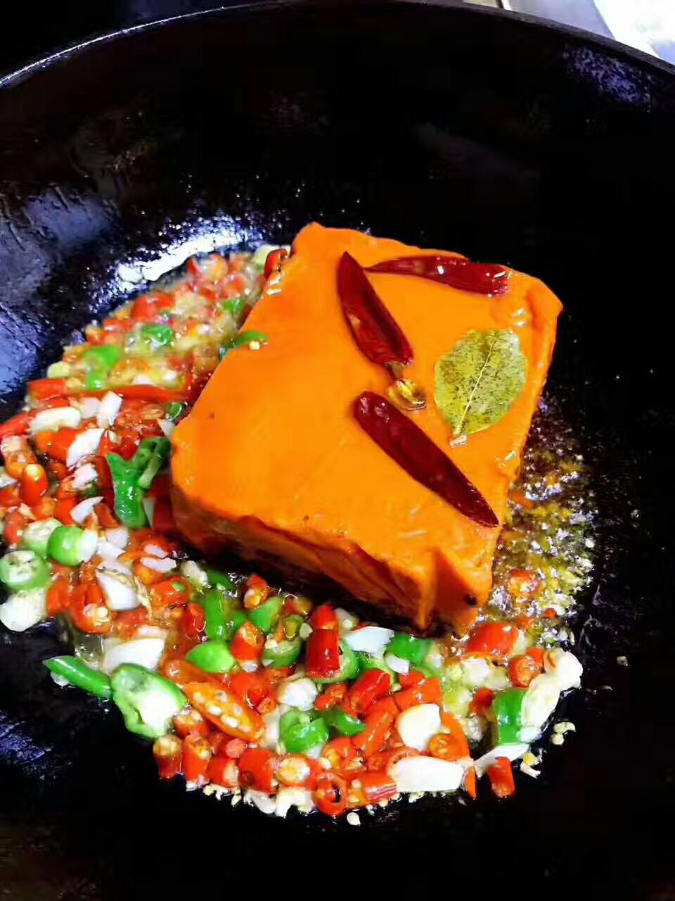 0保证金，0代理费，0囤货，真正0元招代理。爱生活，爱美食。