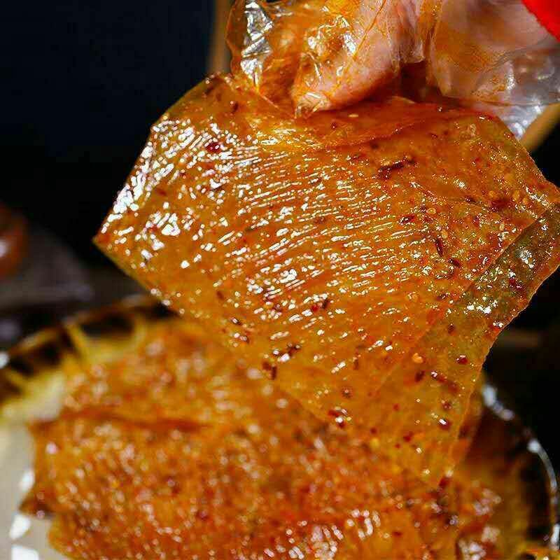 飨啧啧零食招代理9.9 一家你永远吃不够的零食
