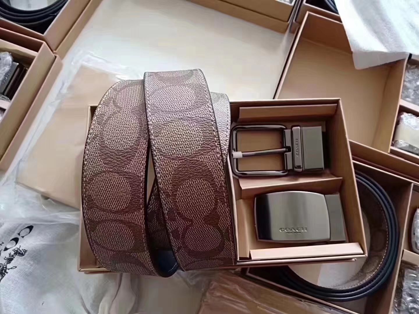 各类银泰专柜折扣商品，支持专柜验货，同时收代理