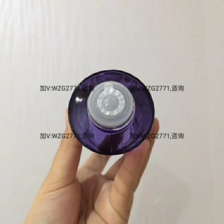 免费招代理，主要卖兰蔻，倩碧，黛珂，还有潮鞋耐克阿迪，一件代