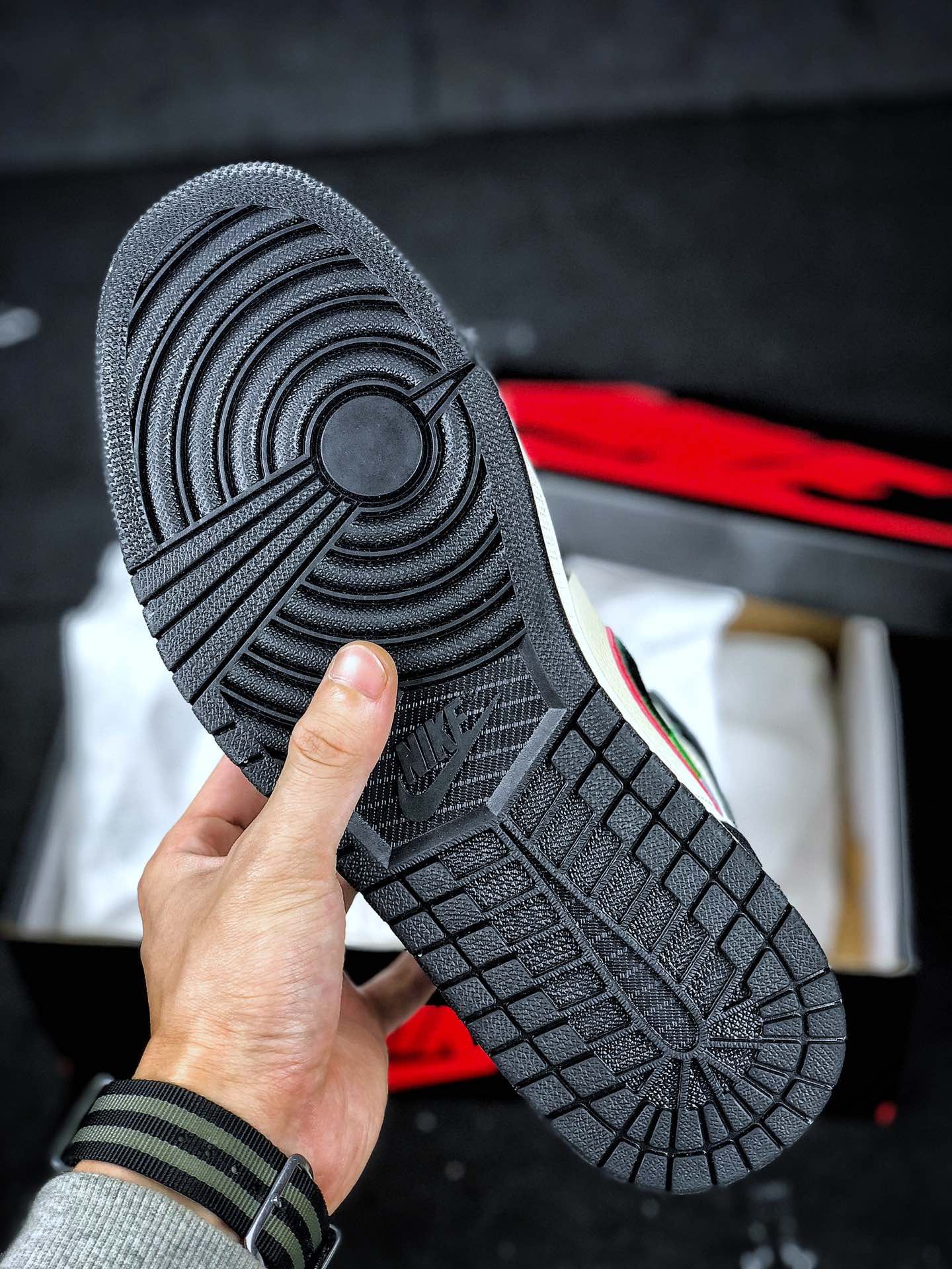 Air Jordan 1 Retro Hig 全头层性价比