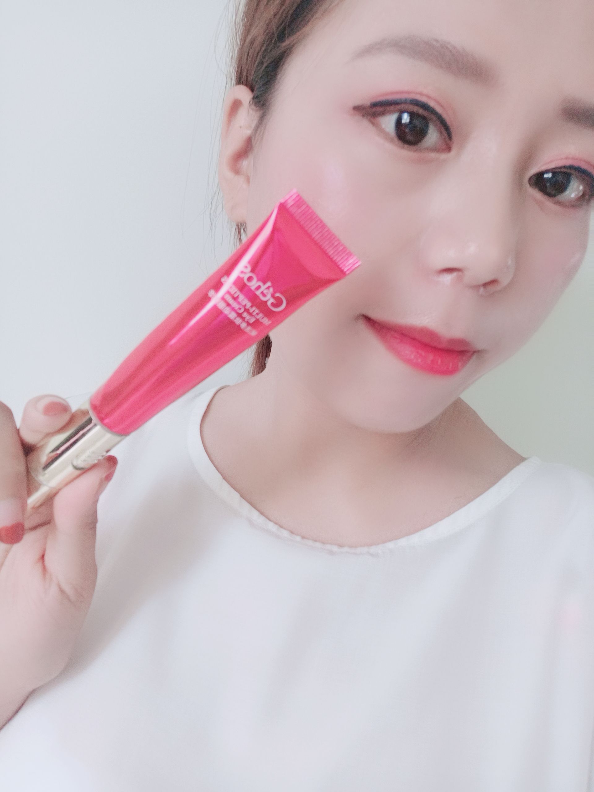姬存希中国好声音唯一指定护肤品是焦点，就要璀璨