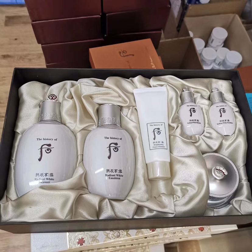 专供实体店，代购商化妆品护肤品❤️诚招有客源，人脉广代理。