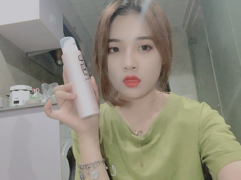 欧束彩妆护肤品牌 全部都在自用 朋友圈每天都能看到自用图