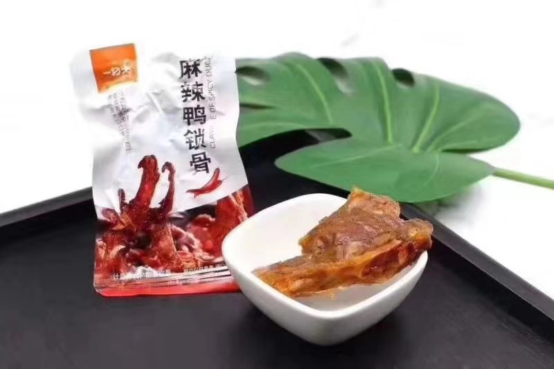 十万以下即可创业，零基础创业，品牌零食店加盟！