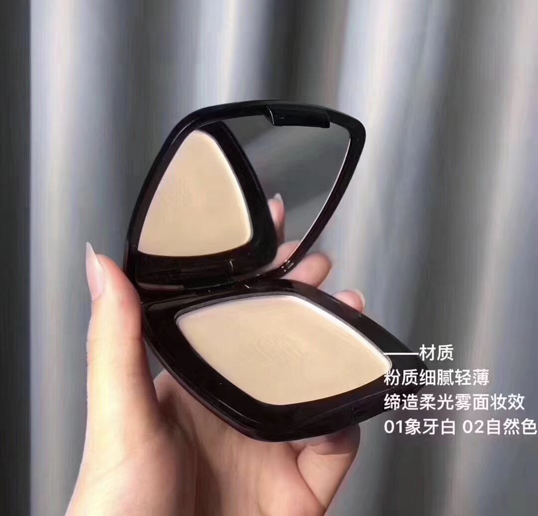 ⭐欧束柔光定焦粉饼⭐