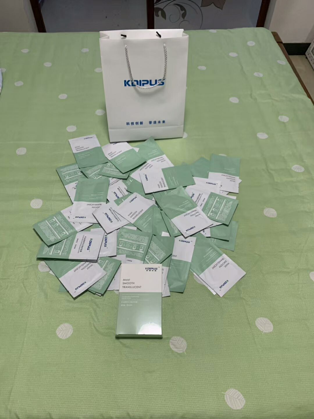 怎么加入微商做代理 冬虫夏草补水修复面膜邀你共同发展！