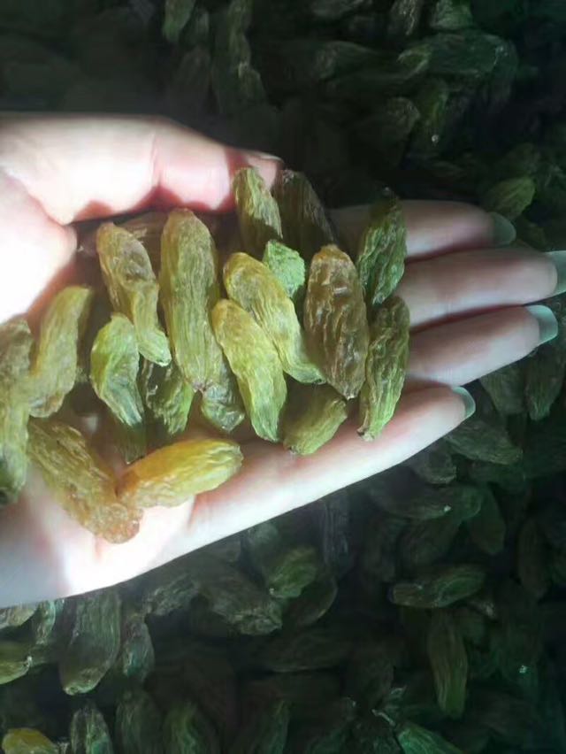一件代发，新疆特产干果和零食，一手货源，价格优惠质量保证！
