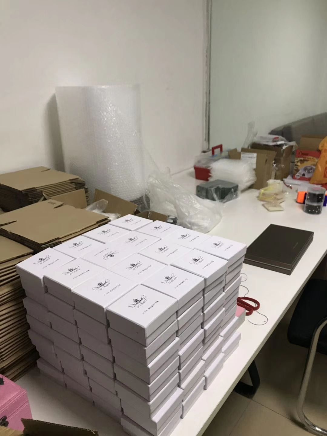 自己创业的工作室，平价首饰质量好评高。诚招代理，利润可观。