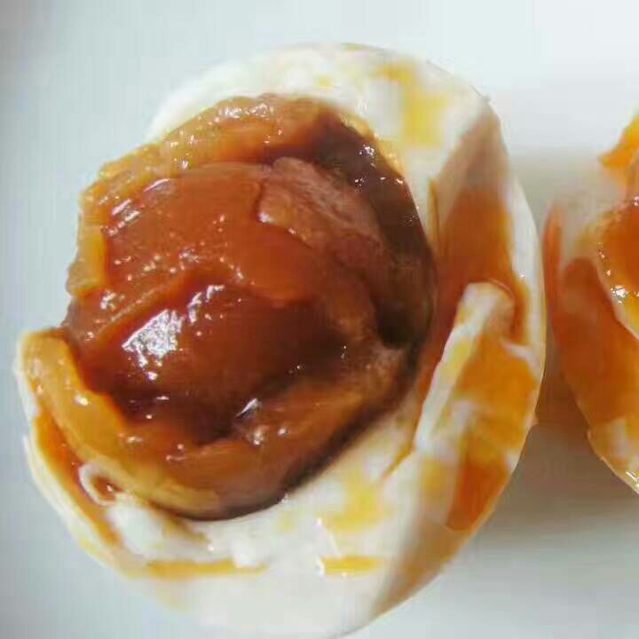 微山湖烤鸭蛋 入口即碎，黄大油多