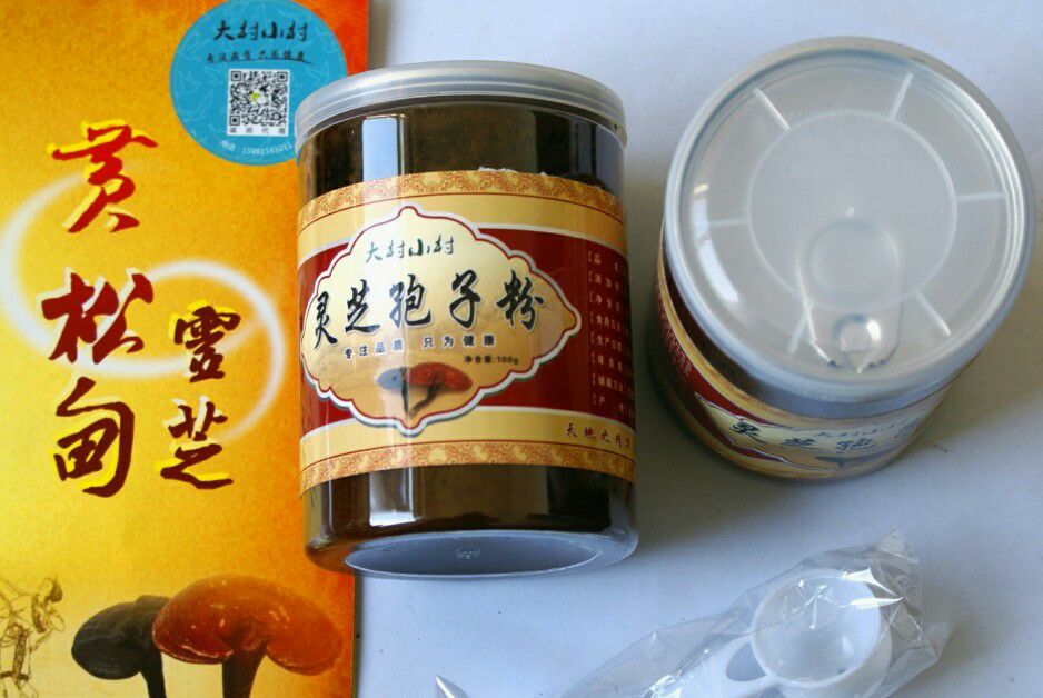 长白山脉头道灵芝孢子粉。木耳。蘑菇。