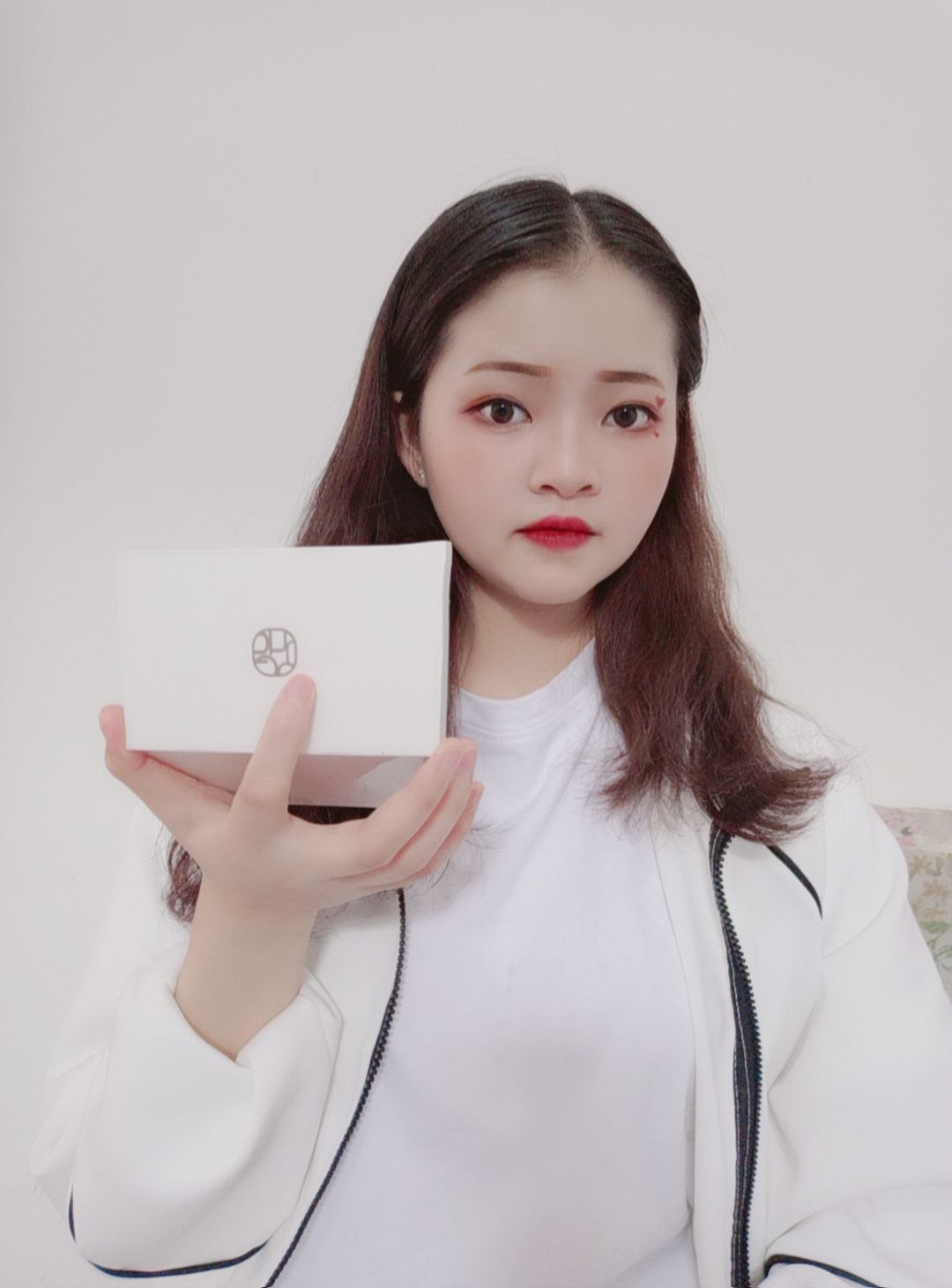 欧束护肤 彩妆  招代理(一对一培训  带你月入上万)