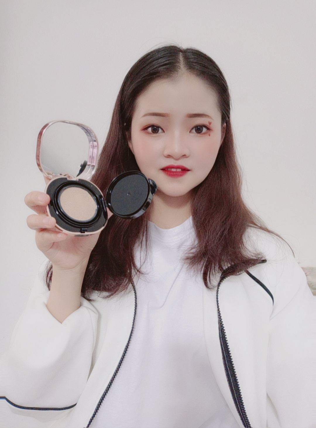 欧束护肤 彩妆  招代理(一对一培训  带你月入上万)