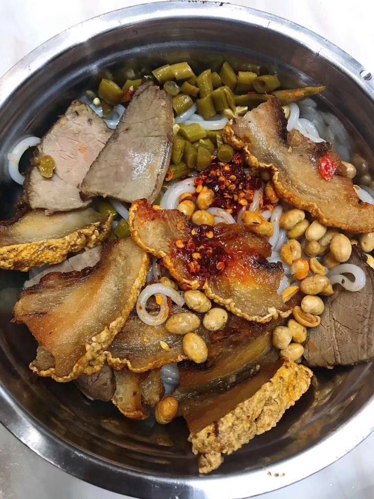 广西桂林特色老盐街米粉