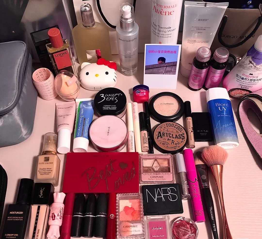厂家直销彩妆 化妆品，拥有多年销售经验，招收代理。