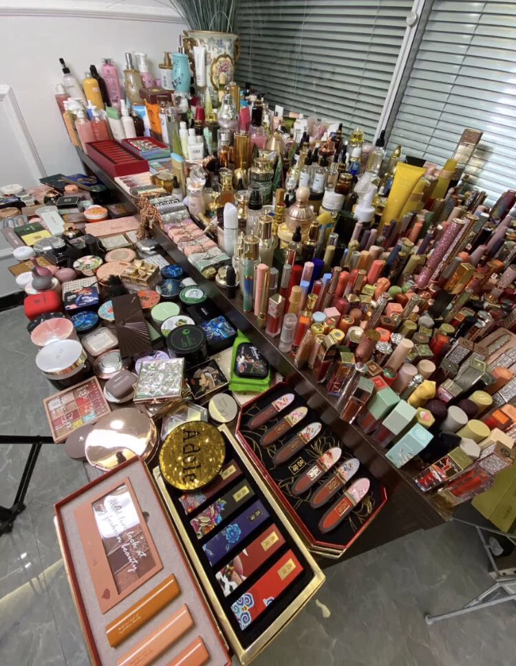 优质爆款美妆批发代发包售后带小票可支持扫码