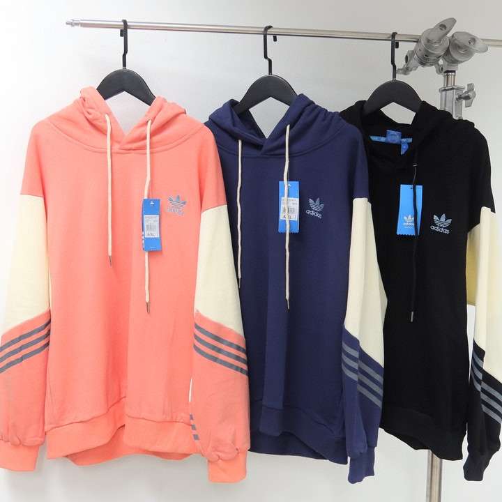 阿迪达斯耐克品牌运动鞋加盟代理(图1) 阿迪达斯耐克品牌运动鞋加盟代理(图1)