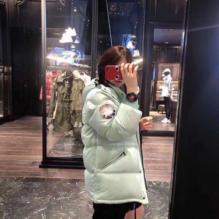 广东潮牌服装原单一件代发货源(图2) 广东潮牌服装原单一件代发货源(图2)