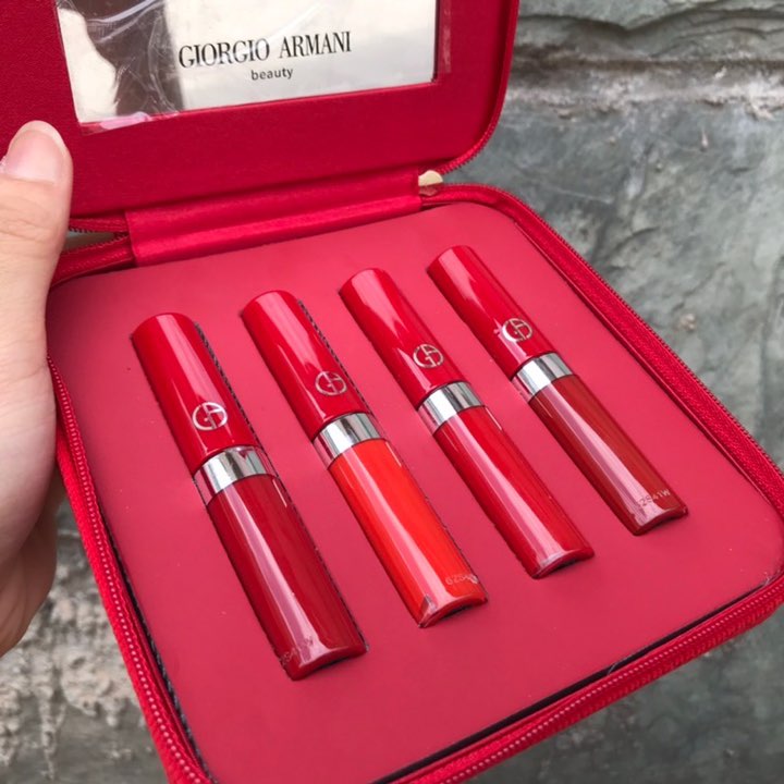 微商品牌化妆品批发厂家直销(图1)