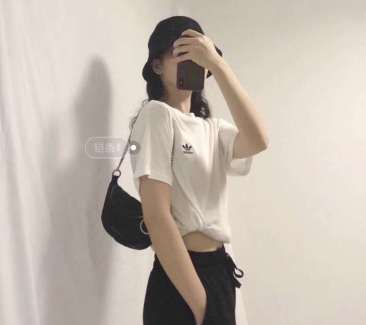 广州十三行复古棉麻服装批发货源
