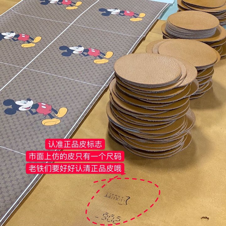 广州包包批发微信品牌代理(图2) 广州包包批发微信品牌代理(图2)