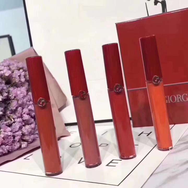 微商化妆品一件代发货源(图1) 微商化妆品一件代发货源(图1)