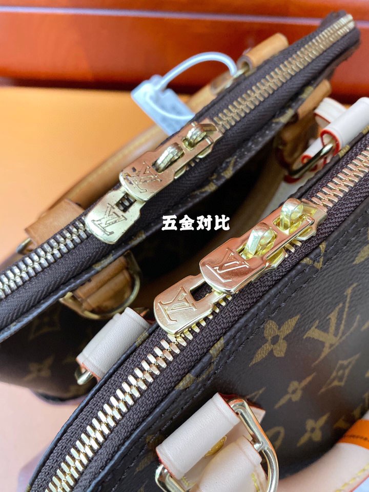 1:1的复刻包包厂家货源(图2) 1:1的复刻包包厂家货源(图2)