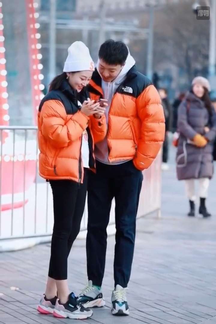 潮流女装批发厂家直销(图3)