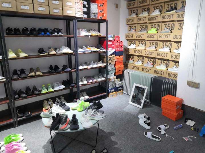 外贸鞋子品牌货源一件代发(图1) 外贸鞋子品牌货源一件代发(图1)