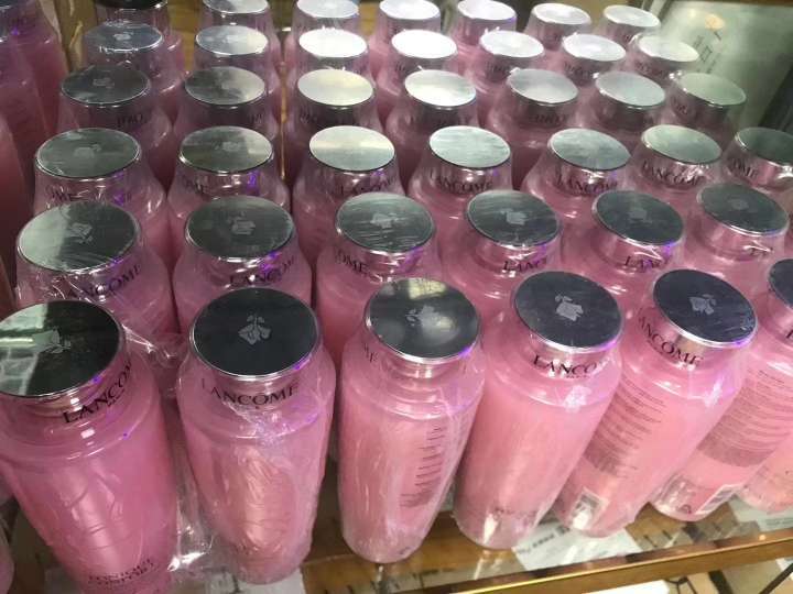 平价护肤品微商代理低价批发