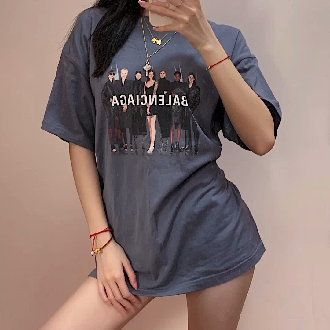 潮鞋潮服厂家发货