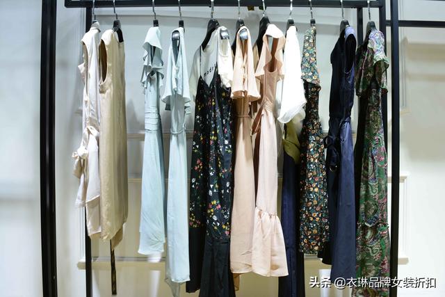 工厂服装库存尾货货源怎样找
