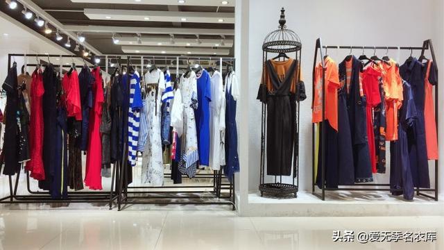 一手品牌折扣女装货源在哪里找