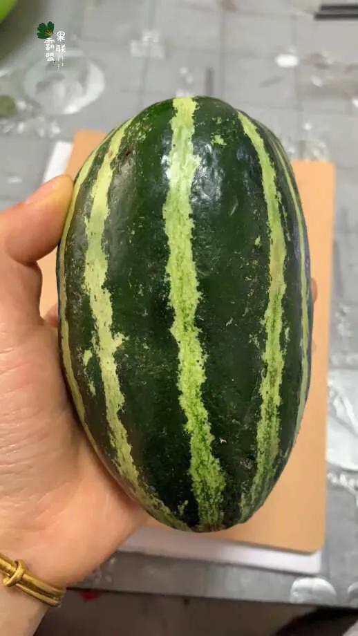 做水果微商要不要自己找货源
