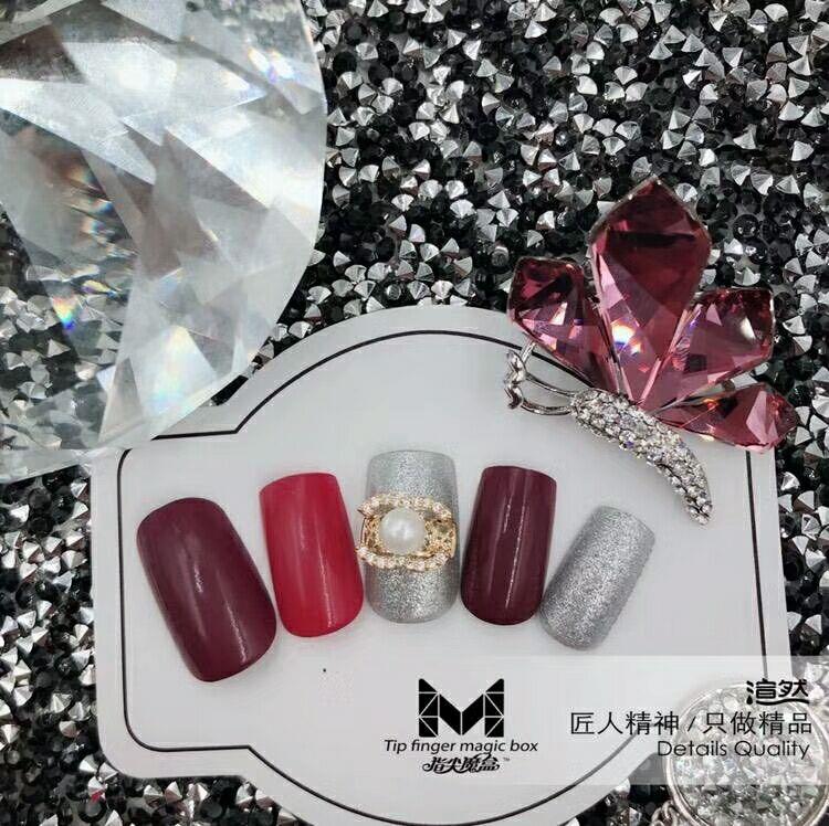 美甲指甲装饰首选 指尖魔盒引领时尚 20秒打造精美指甲