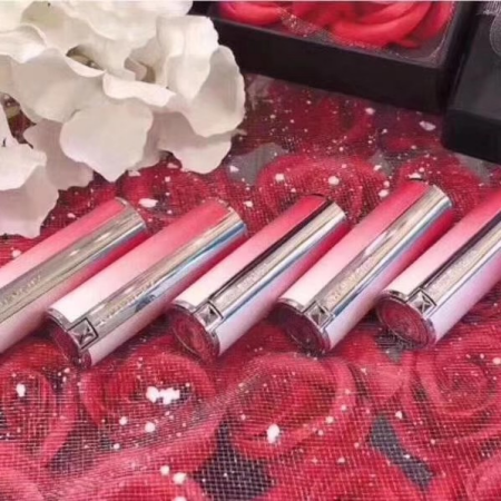 高端化妆品货源，一比一复刻，价格便宜诚实招代理