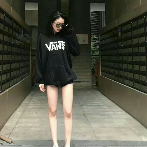 各种男女潮流服饰 漂亮好看 质量保证