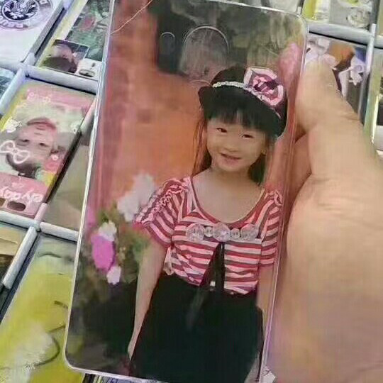 定制手机壳，T恤，书包等28诚招代理