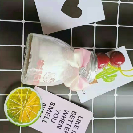 牛奶霜是水乳霜三合一，一款多用的懒人面霜