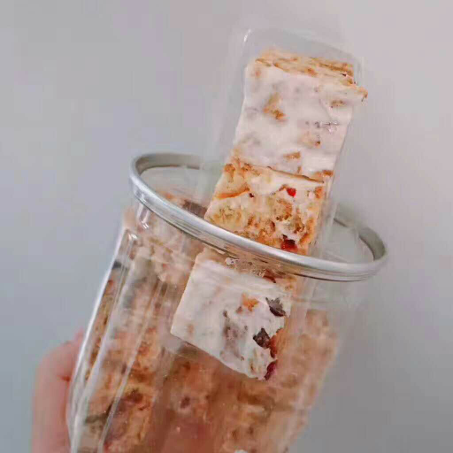 一个传递❤️的团队在卖小吃零食吃货们躁动吧！
