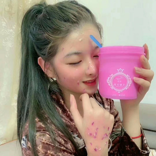 冰亦花瓣冰膜。