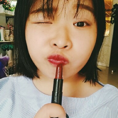 口红护肤彩妆