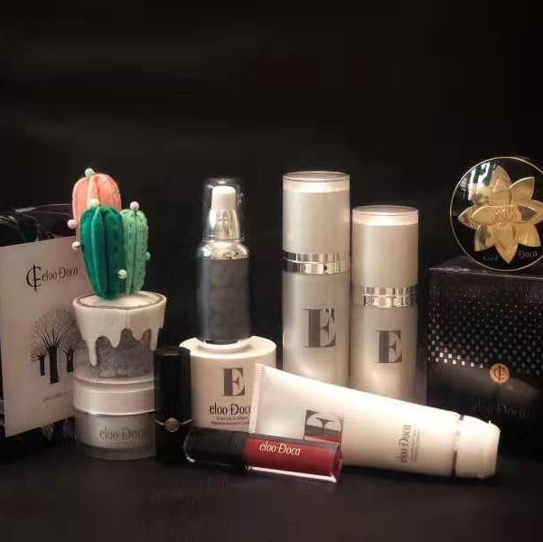 艾璐卡护肤 小白面膜 一系列的使用让你变得更美