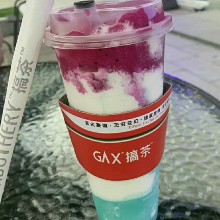 国内首创体验自选式茶饮品牌，陈志朋代言，现火爆招商中